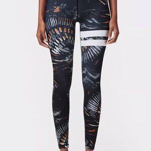 Vibrant Black Patterned Women's Leggings